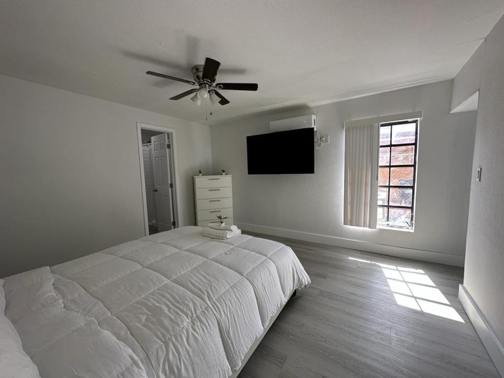 Suitetrails - Private suite close to Kendall Hospital and FIU