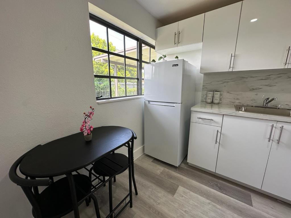 Suitetrails - Private suite close to Kendall Hospital and FIU