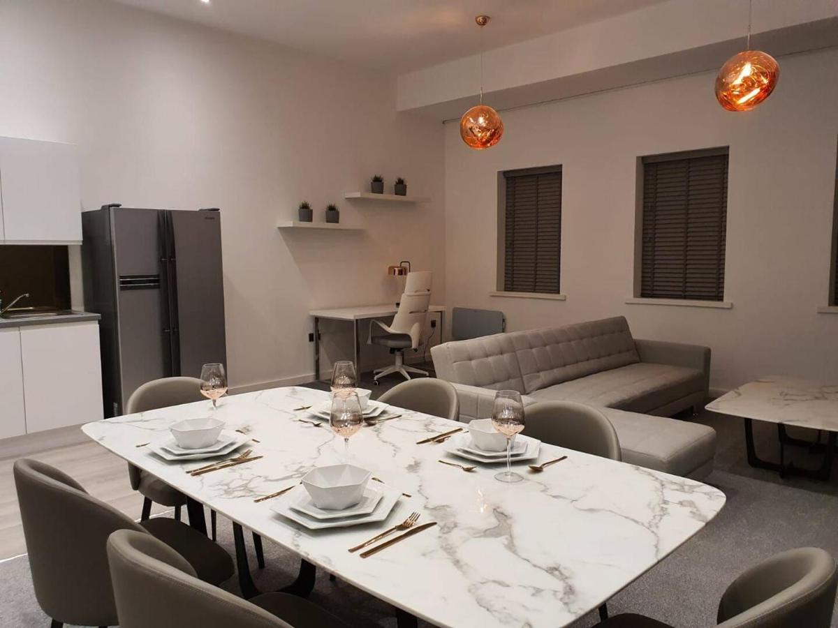 Stunning 1 Bed Apt Minutes From Bham City Centre! - Hizvo