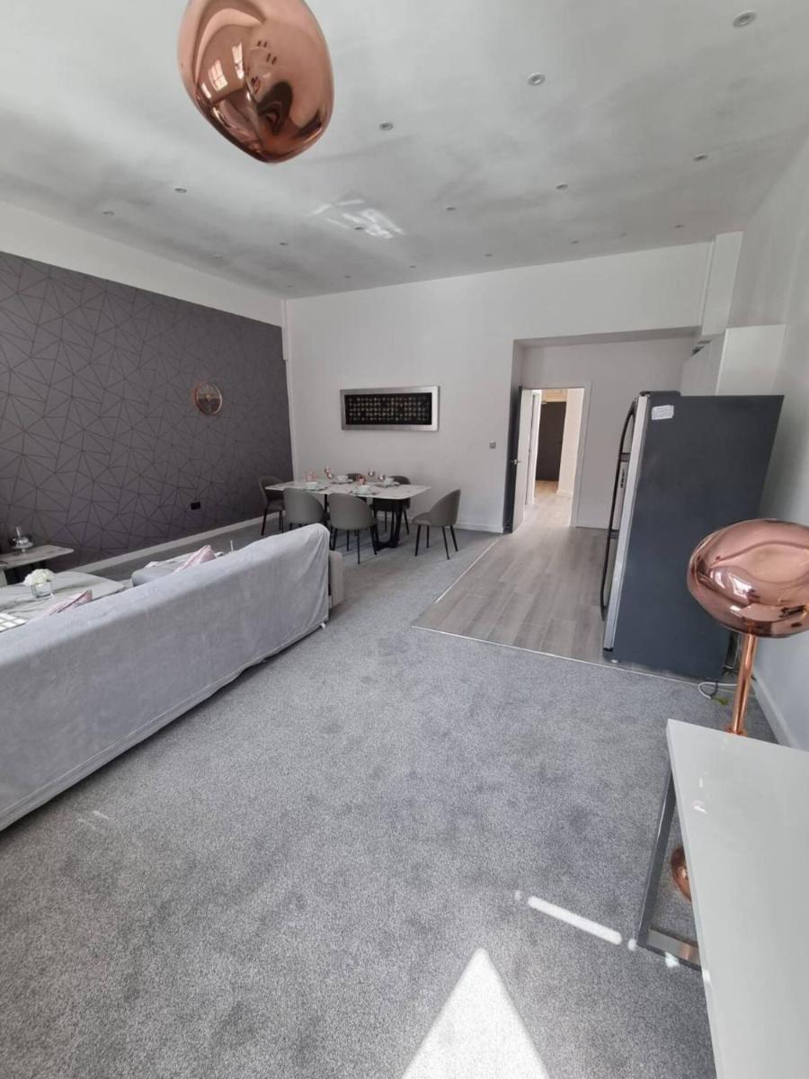 Stunning 1 Bed Apt Minutes From Bham City Centre! - Hizvo