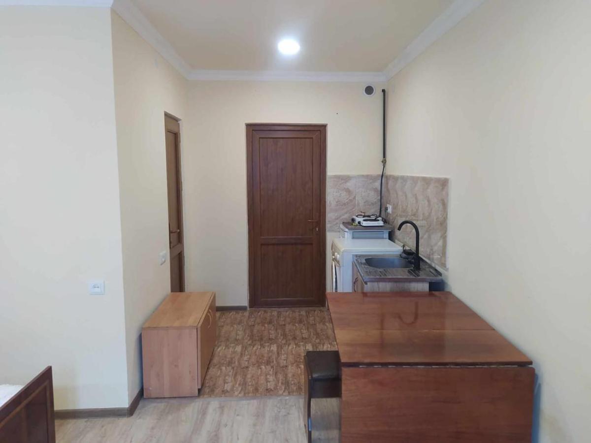Suitetrails - Verishen Guest House B&B