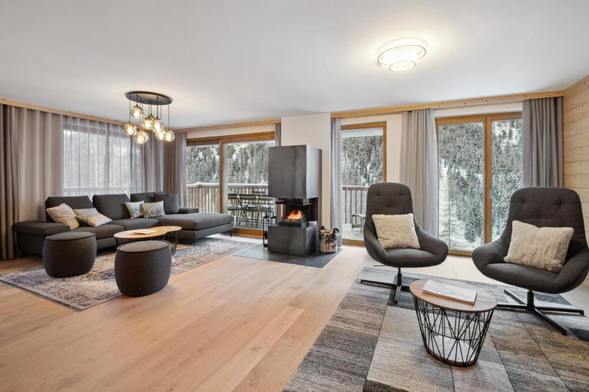 Chalet Les Rahâs by Mrs Miggins - Housity