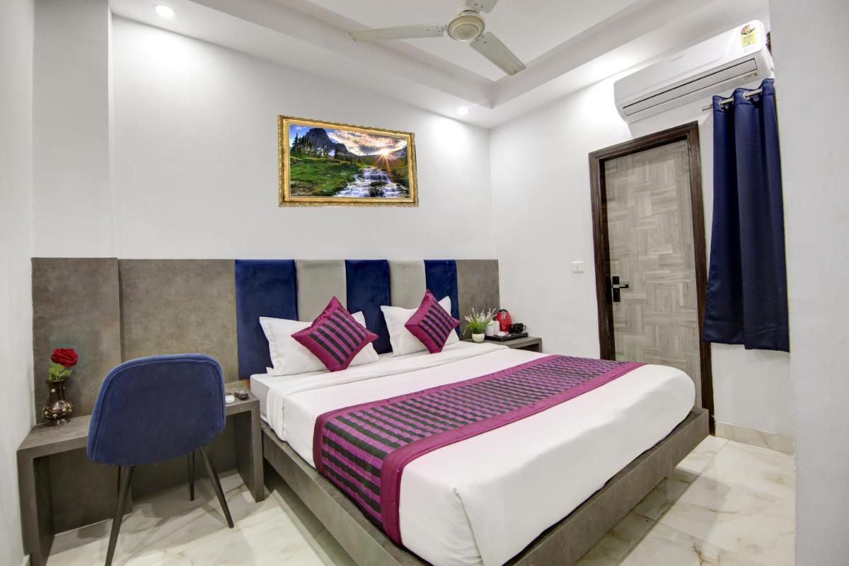 Hotel S B INN Paharganj - Housity