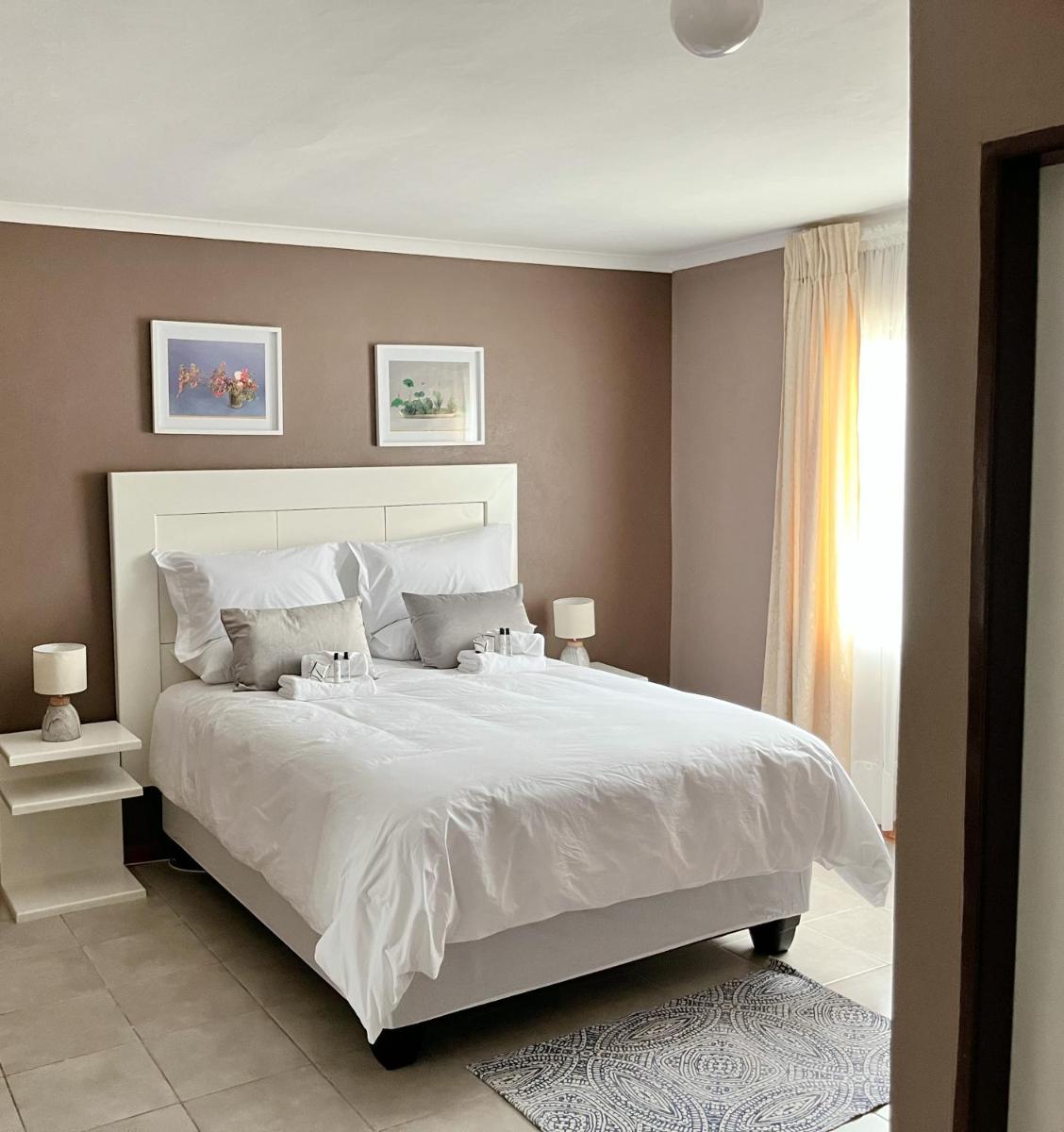 Suitetrails - Mapalesa Guest House