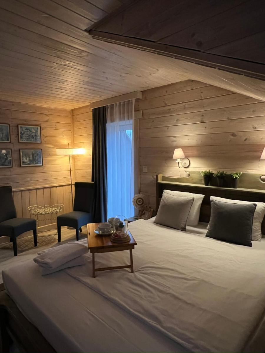 Agate Hotel - Housity