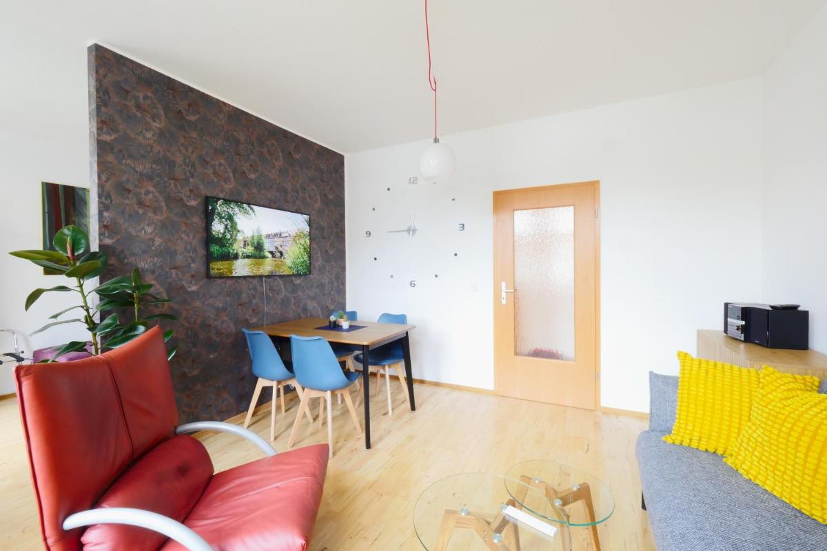 Suitetrails - Gründerzeitwohnung unweit der Altstadt mit großer Terrasse