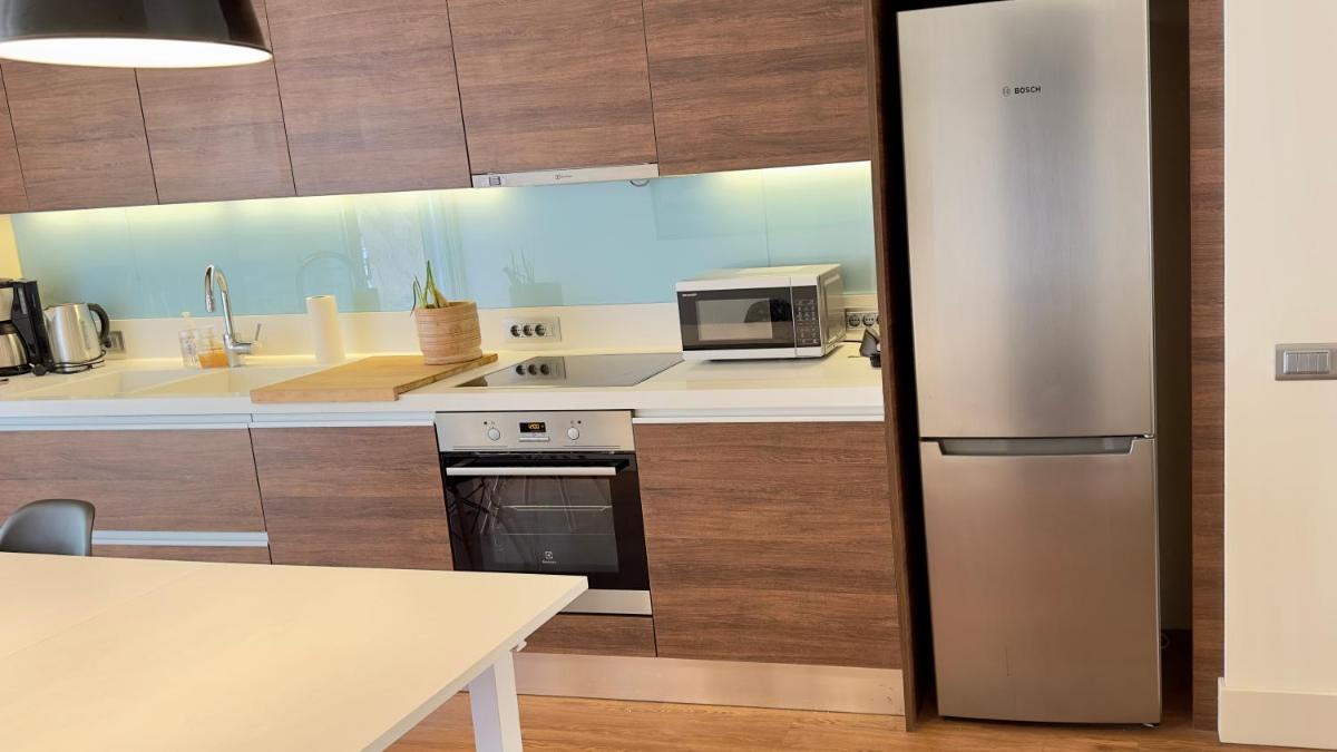 Suitetrails - Captains 2-Bedroom Suite in Athens Nea Smyrni