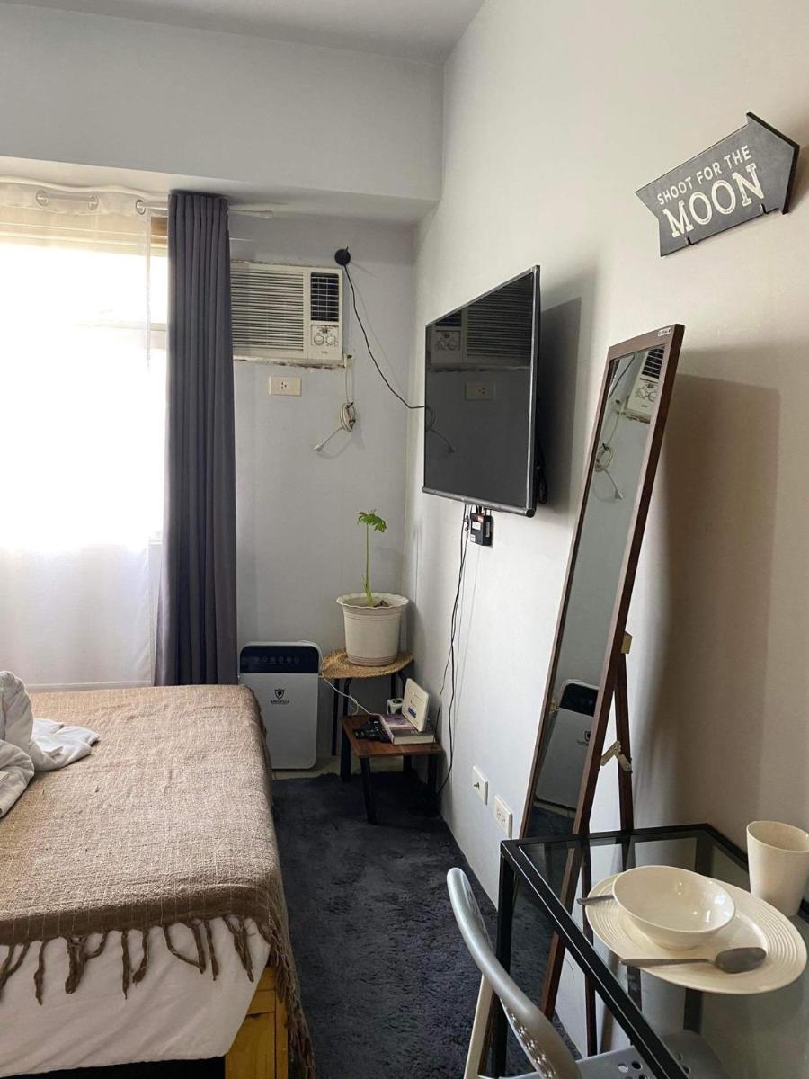 Suitetrails - Modern Stylish Affordable Staycation Rooms at Urban Deca Tower Edsa Near Mandaluyong Shaw MRT