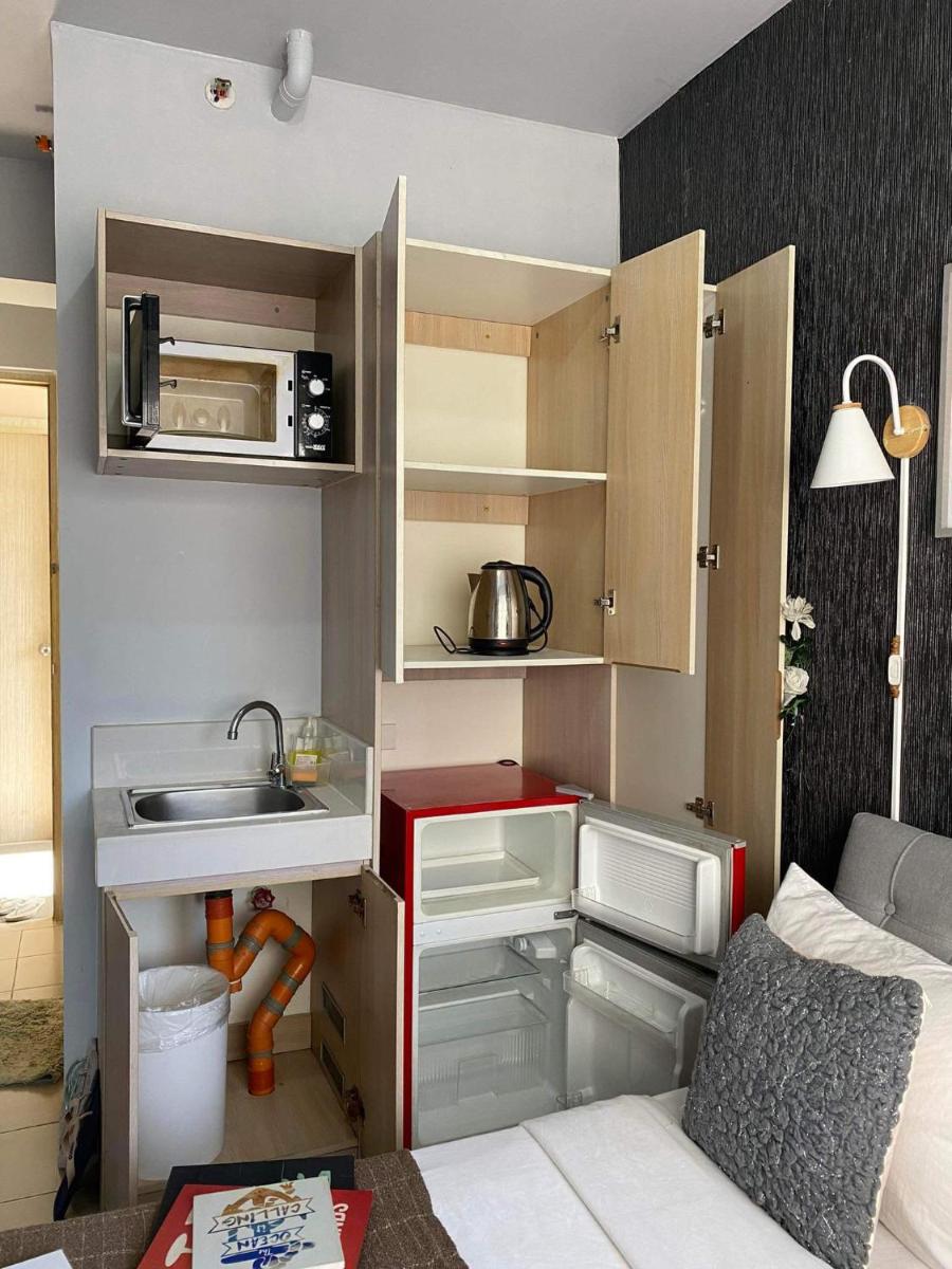 Suitetrails - Modern Stylish Affordable Staycation Rooms at Urban Deca Tower Edsa Near Mandaluyong Shaw MRT