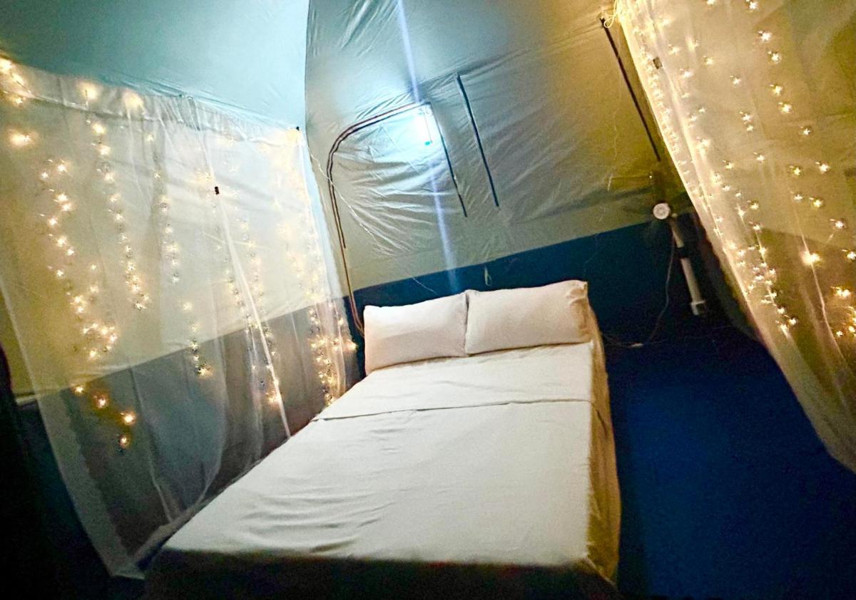 Stargazing tent in Balcony at EKG House Rental - Housity