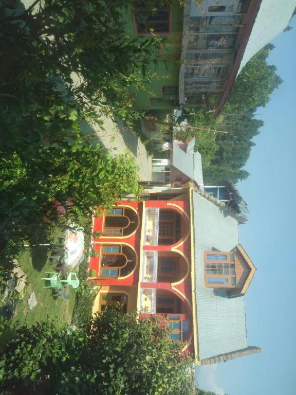 Suitetrails - WANI GUEST HOUSE