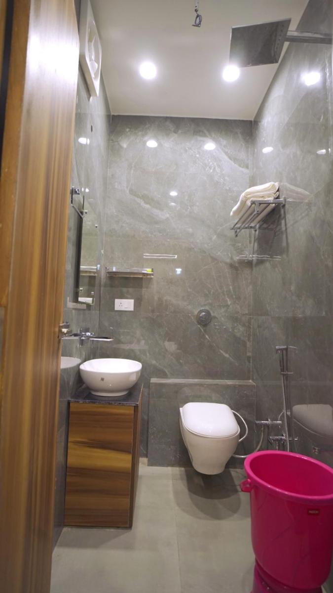 Suitetrails - Hotel Pushpdeep Residency