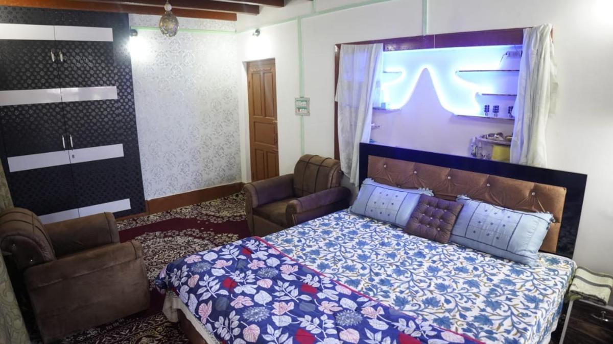 Suitetrails - WANI GUEST HOUSE