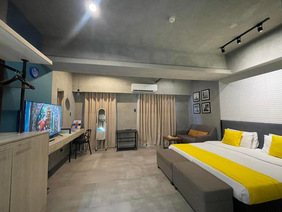 Suitetrails - Studio Service Apartment 2guests allows stay up to 5guests 19055