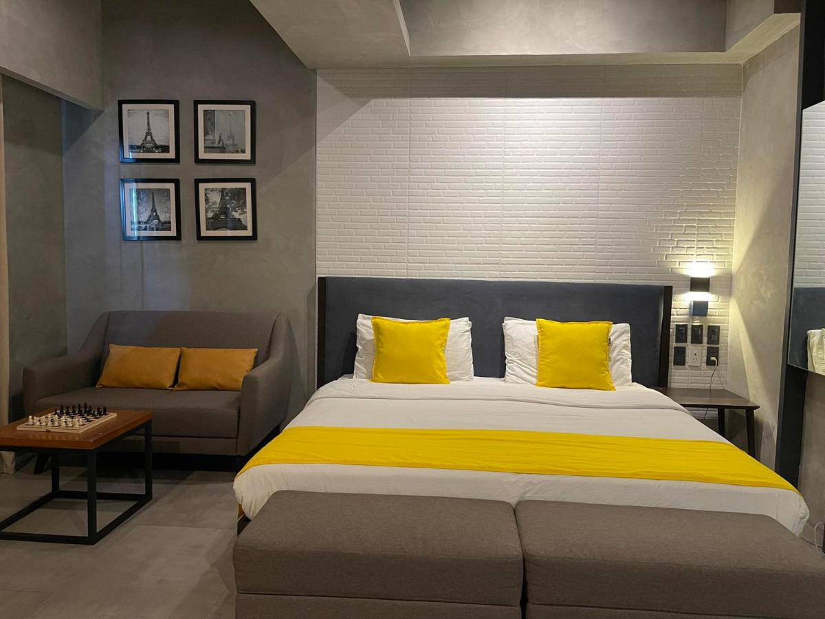 Suitetrails - Studio Service Apartment 2guests allows stay up to 5guests 19055