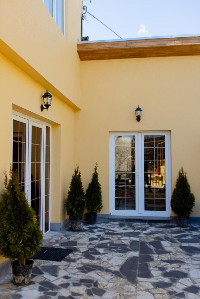 Suitetrails - RestArt Boutique Hotel