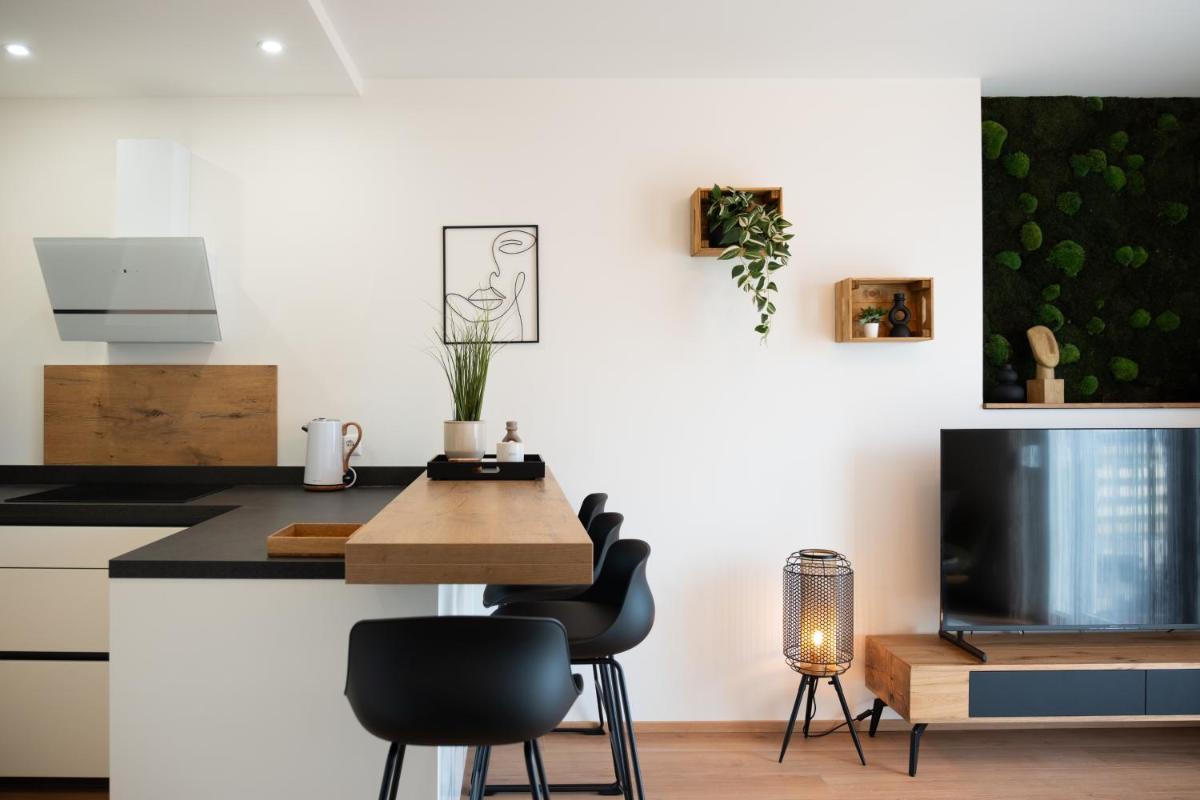 Suitetrails - MH Living - 22 - Scandinavian Living Dream in Center