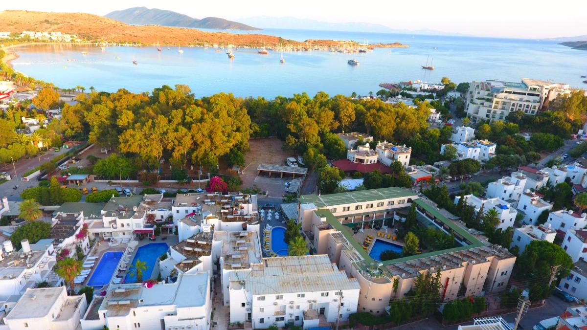 Suitetrails - Bleu Nuit Hotel +