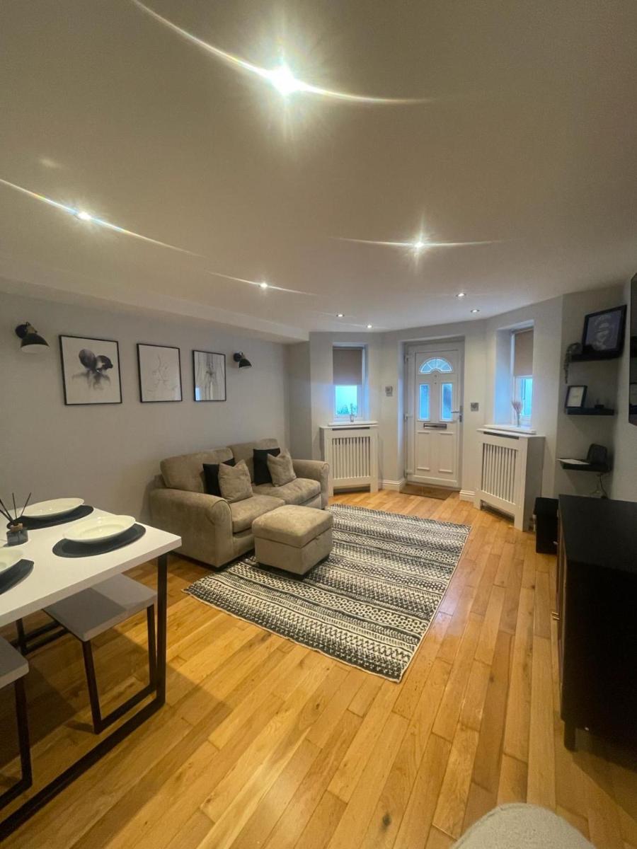 Central Windsor - Housity