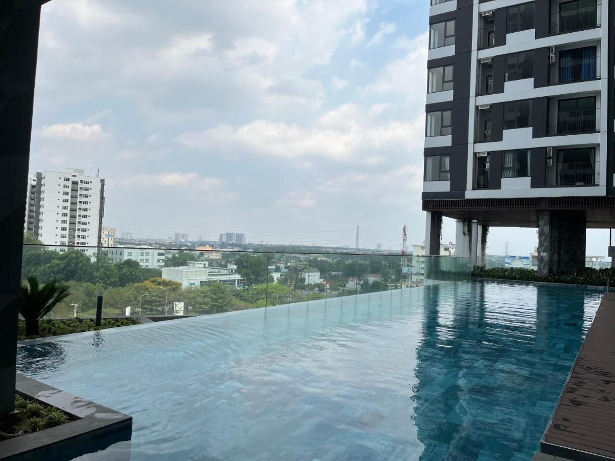 Suitetrails - The Emerald Golf View Apartment