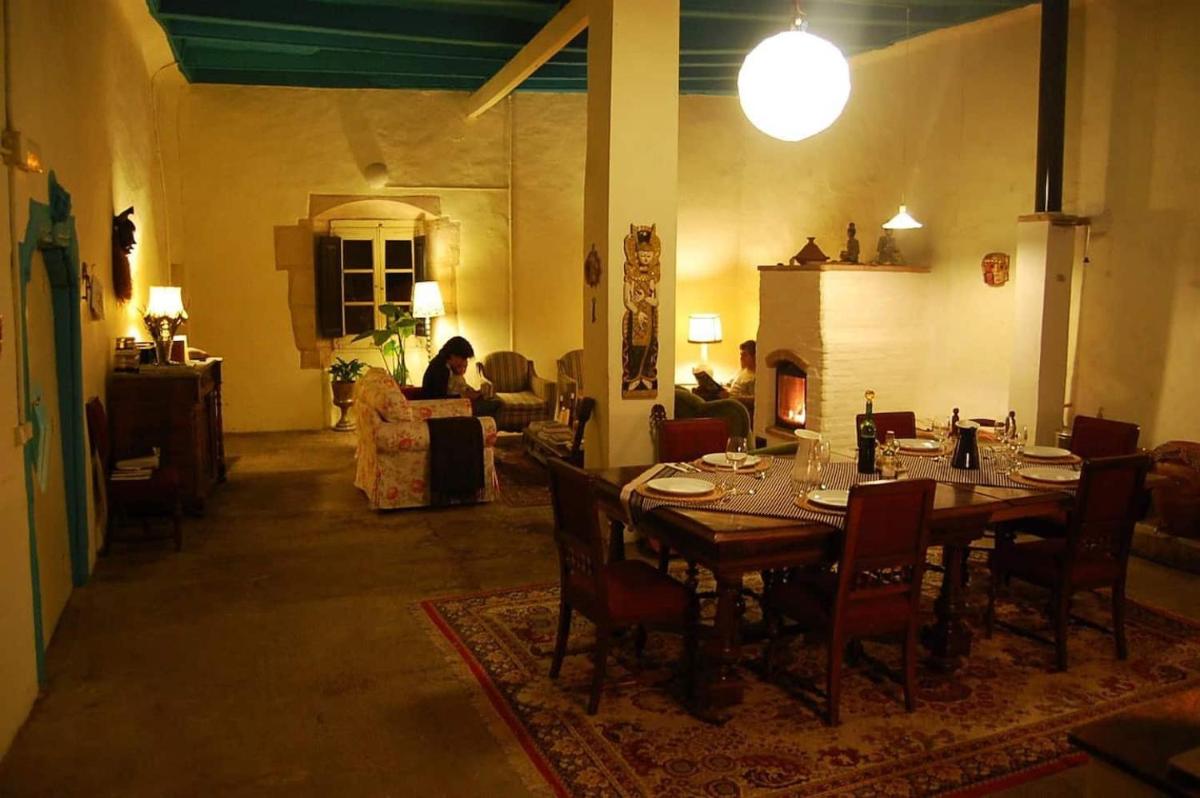 Suitetrails - Habitación en Casa Señorial del Siglo XVI con Caballos