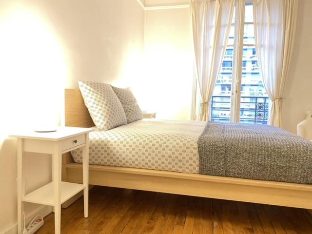 Suitetrails - Abesse 3 rooms Flat