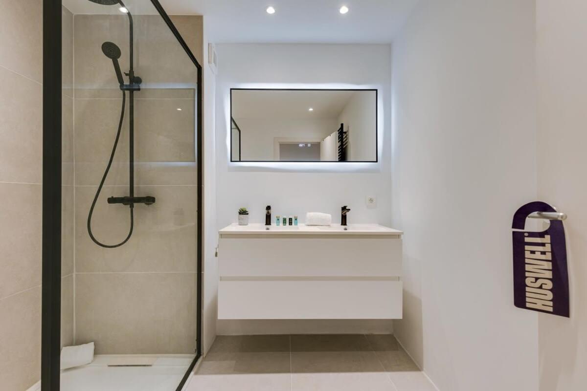 Suitetrails - Stylish apartment with terrace and balcony