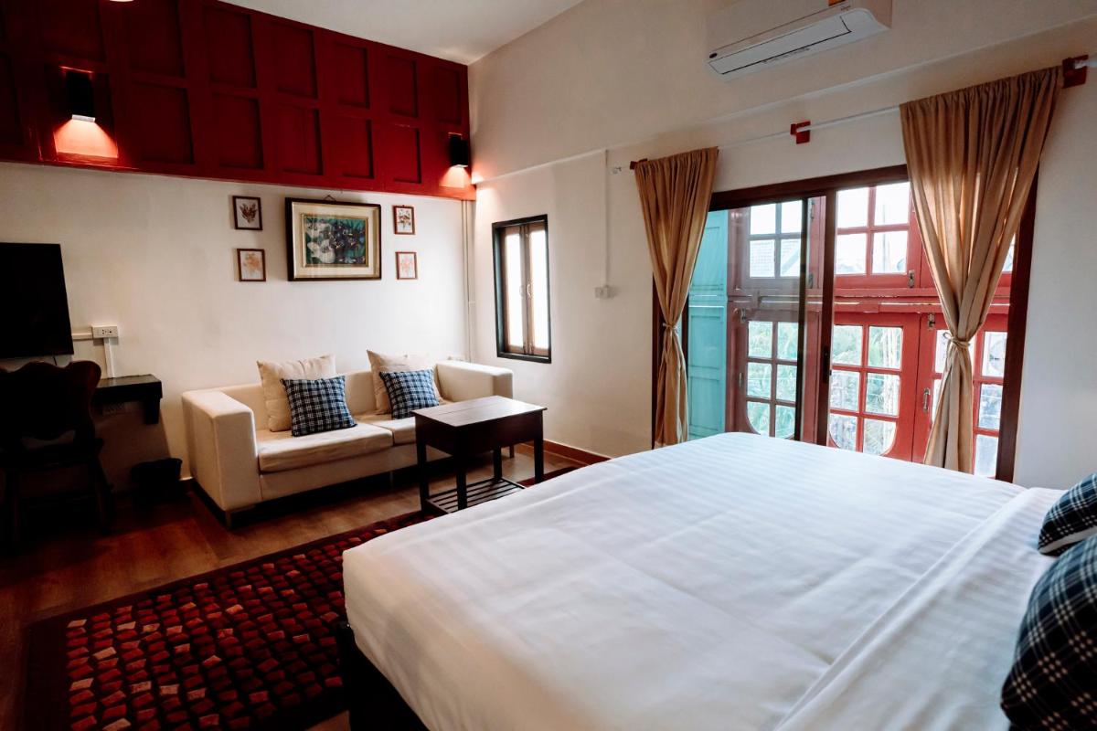 Ubon Huan Kaew อุบลเฮือนแก้ว - Housity