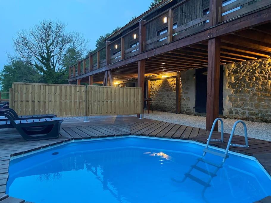 1 Late Deals with Private Pool! - Housity