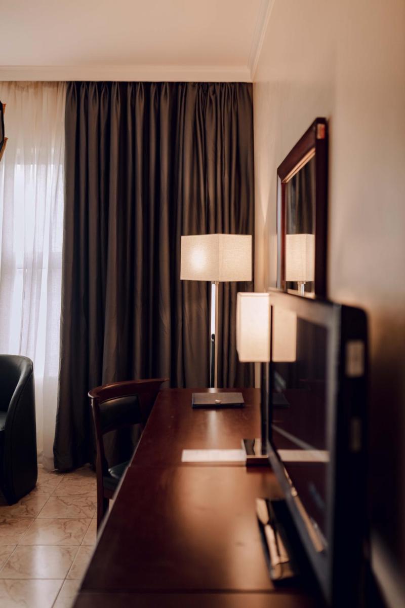Suitetrails - The Metropolitan Hotel Calabar