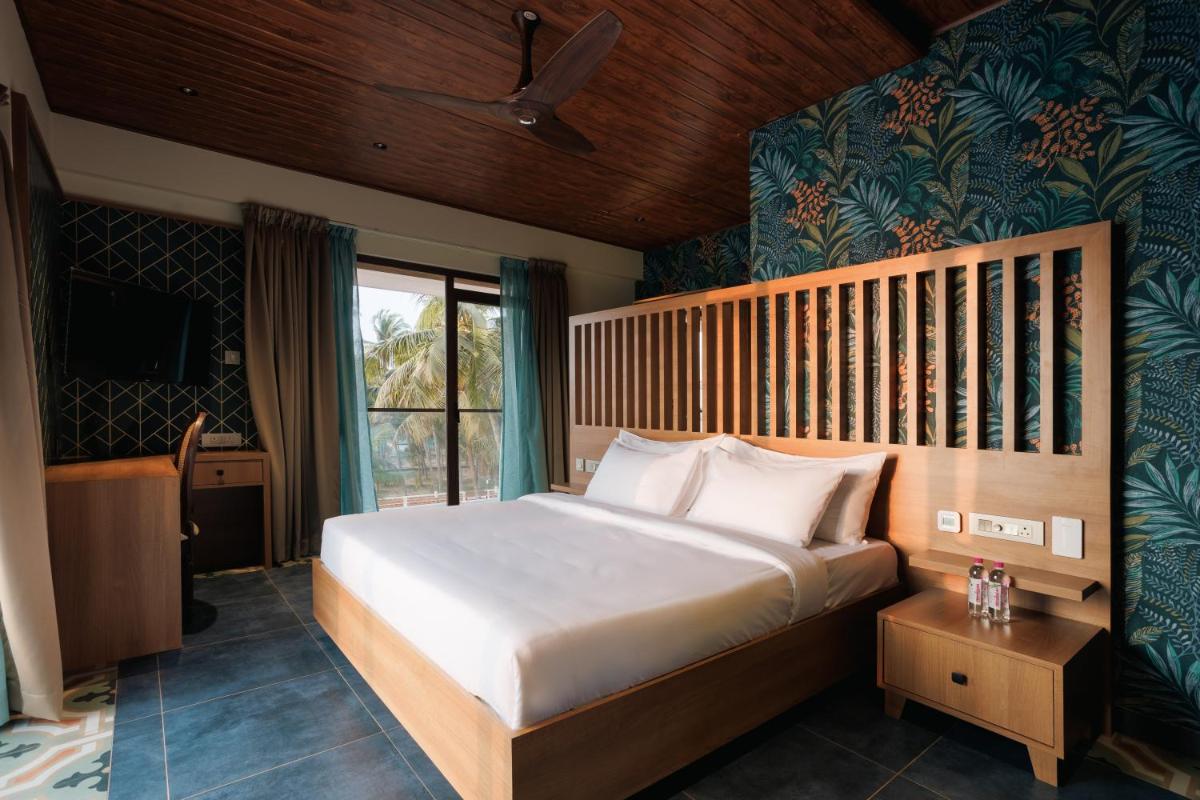 Manthan Beach Resort, Kapu - Housity
