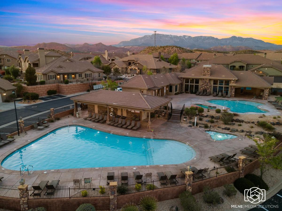 Pebble Beach Oasis home - Housity