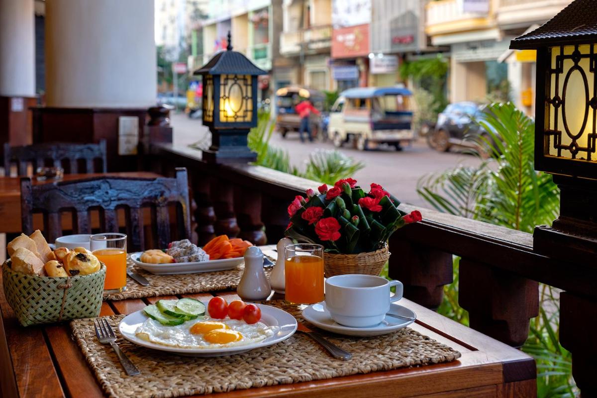 Suitetrails - Pakse hotel & Restaurant