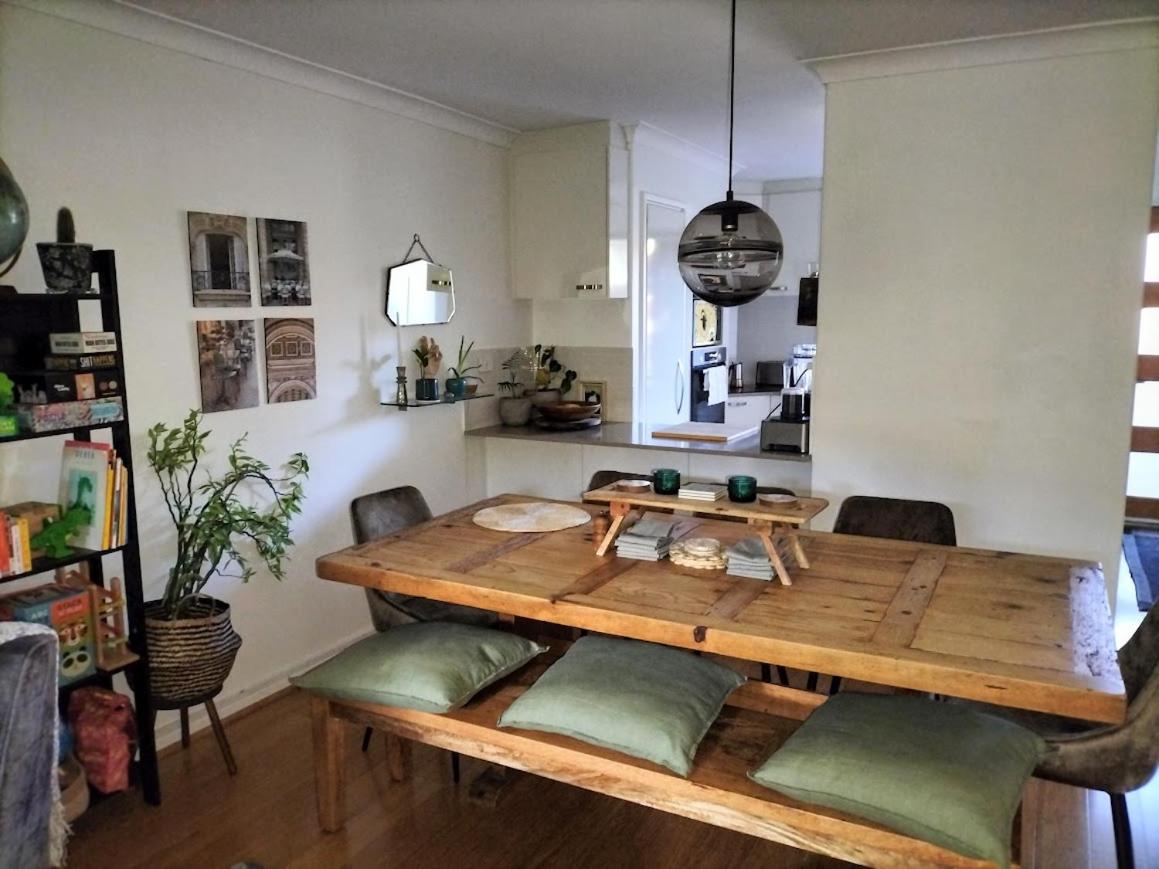 All the comforts by the lake - Housity