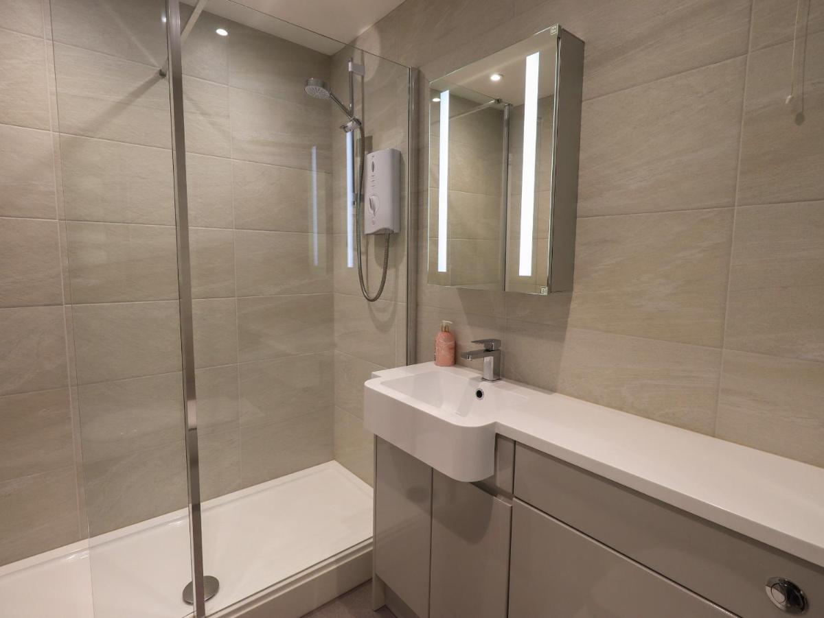 Puddleduck - Housity