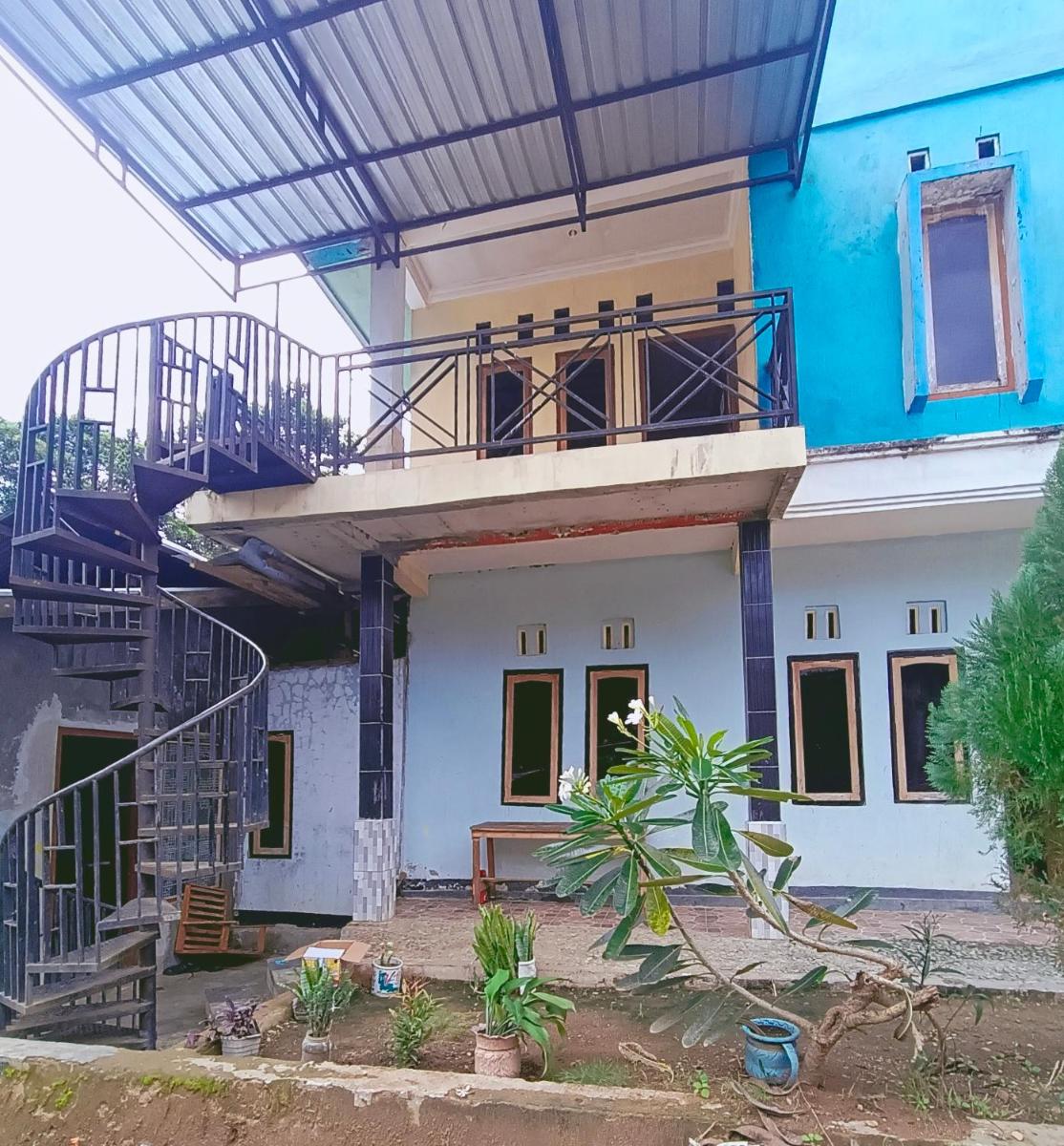 Suitetrails - Backpackers Homestay