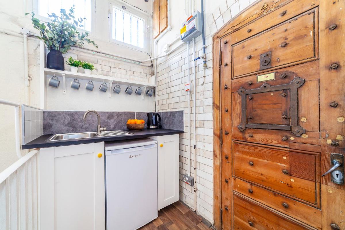 Lotus GuestHouse - Housity