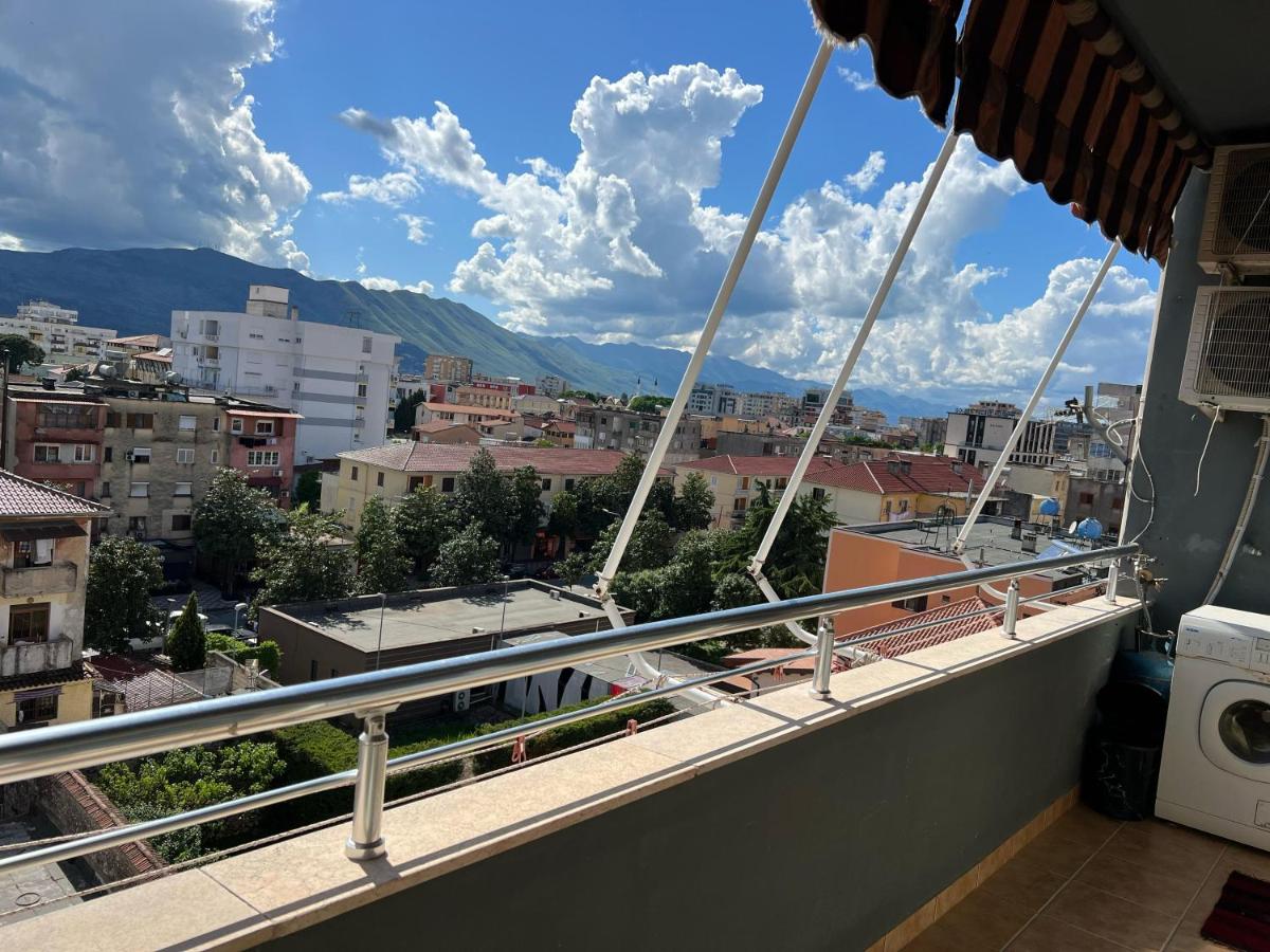 Suitetrails - Xhiro n'Shkoder Gjuhadol Apartment