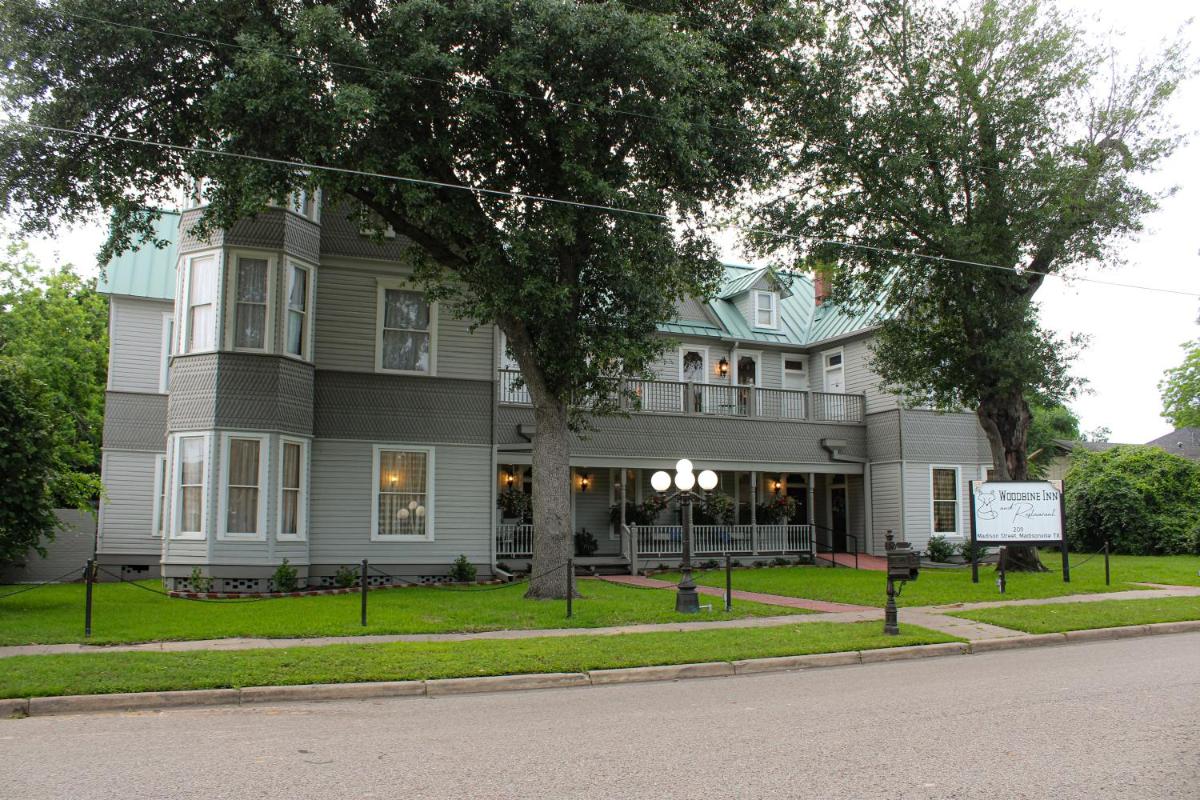 Woodbine Inn and Restaurant - Housity
