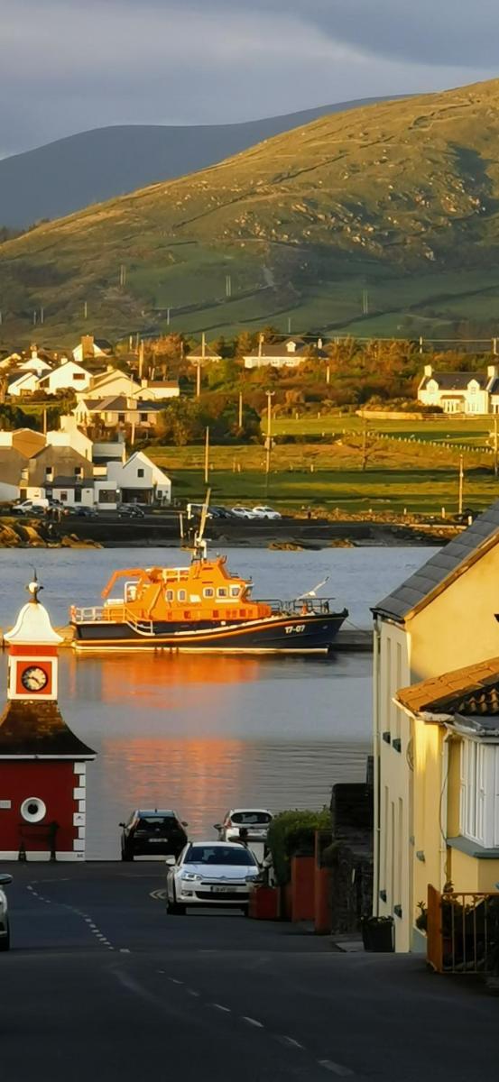 Suitetrails - Horizon View Lodge Bed and Breakfast Glanleam Road Knightstown Valentia Island County Kerry V23 W447 Ireland
