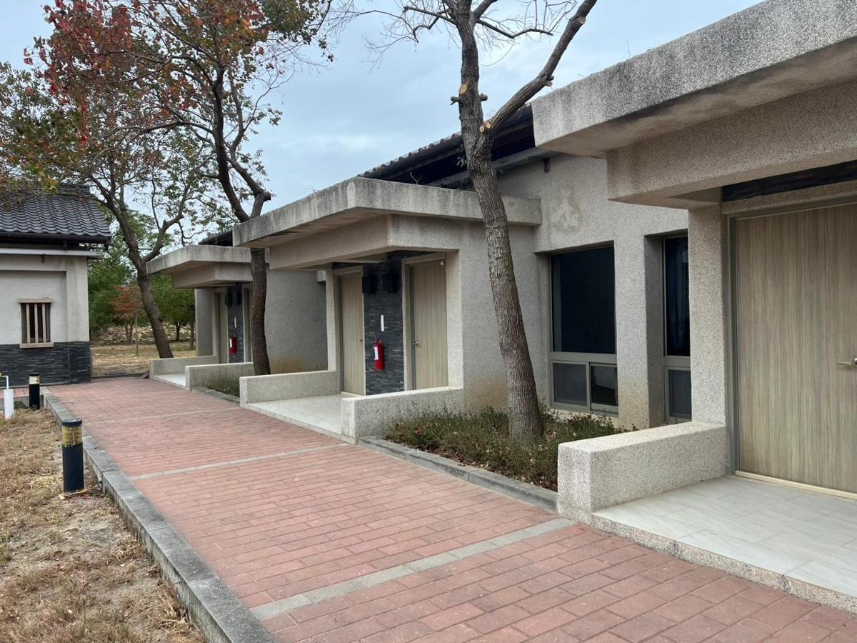 The Stars of Landscape - Housity