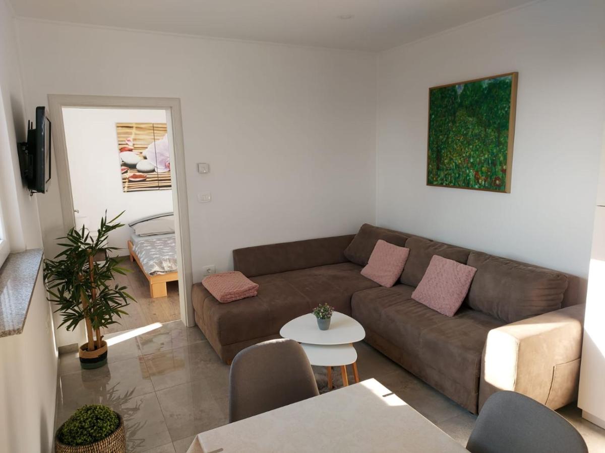 Holiday Apartment Marino - Housity