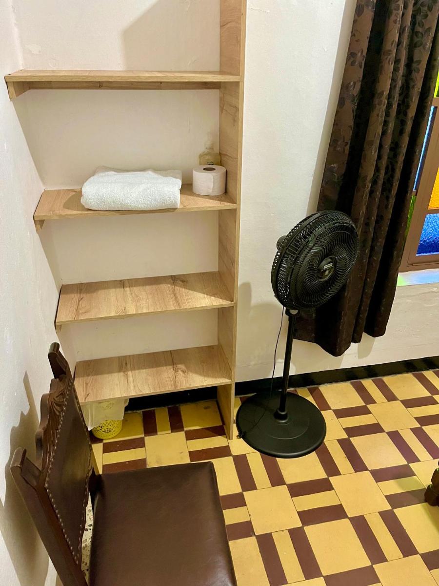 Casa Grande Hostal - Housity