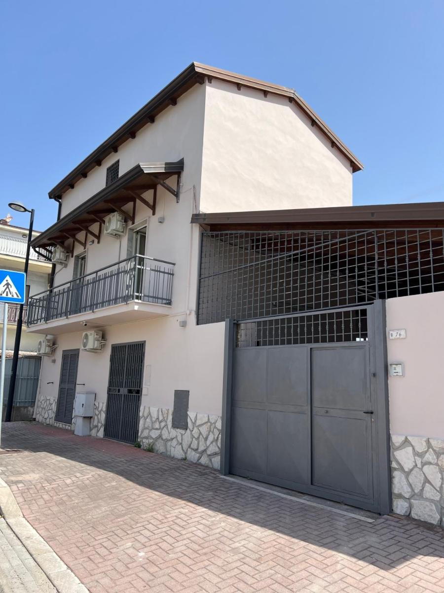 Suitetrails - Appartamenti Minturnae Relais B&B