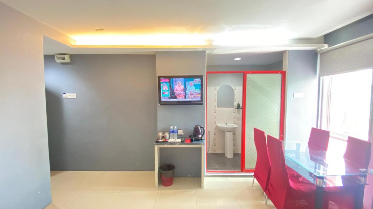 DELUXE FAMILY rOOM 4PAX KD PJ - Housity