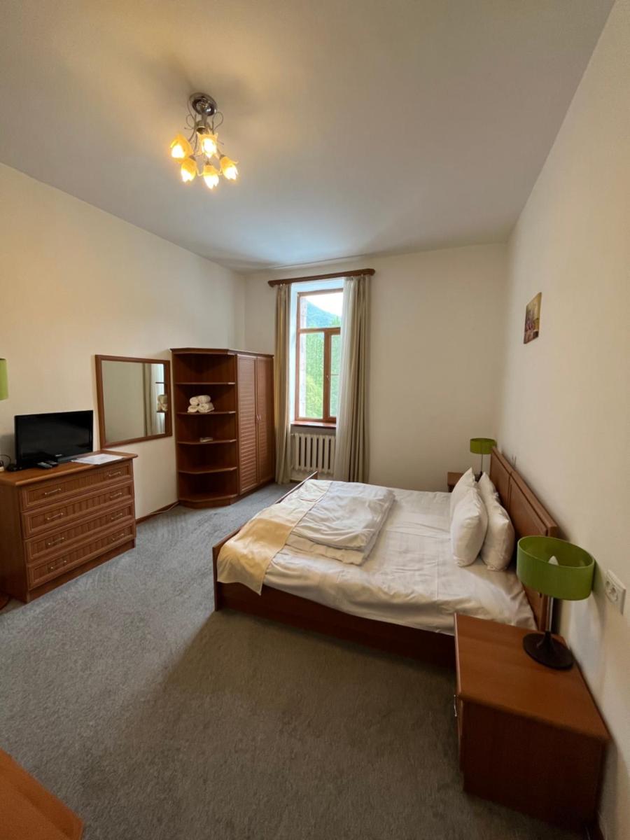 Suitetrails - Diligence Hotel & restaurant
