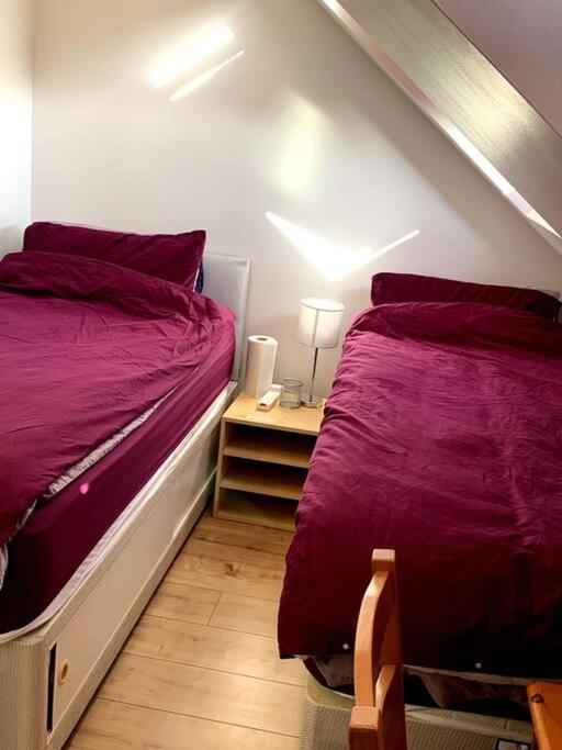 Comfortable Private Room in a Friendly Home in Headington next to Brookes University Oxford, C - Housity
