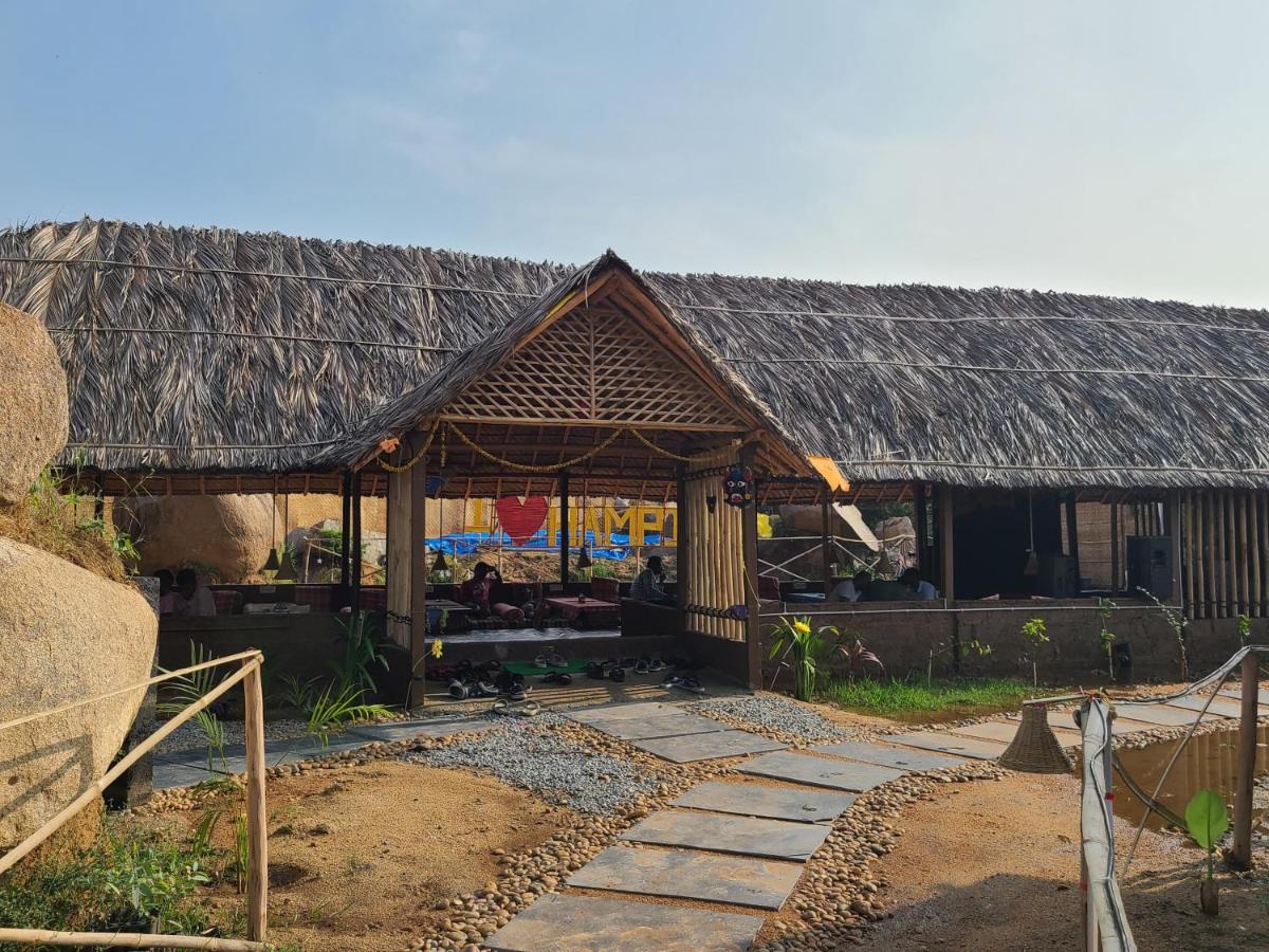 Rocky meadows resort hampi - Housity