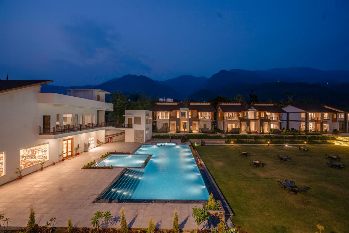 Suitetrails - Evara Spa & Resort