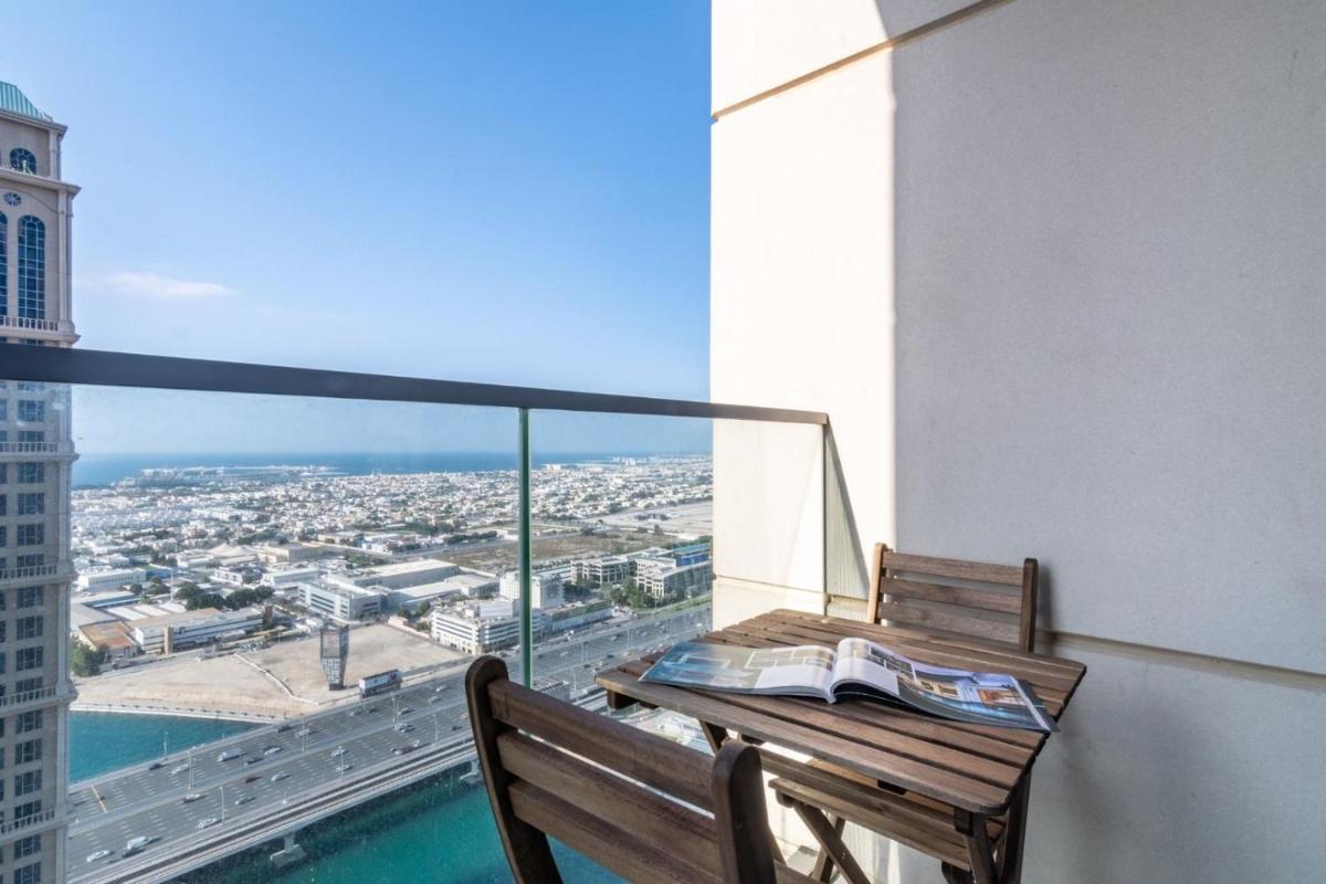 GuestReady - Canal views from the sky - Housity